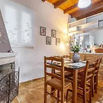 Villa Manteshouse *