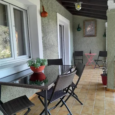 Manteshouse Villa