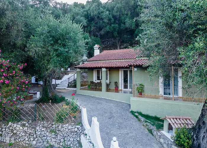 Manteshouse Villa