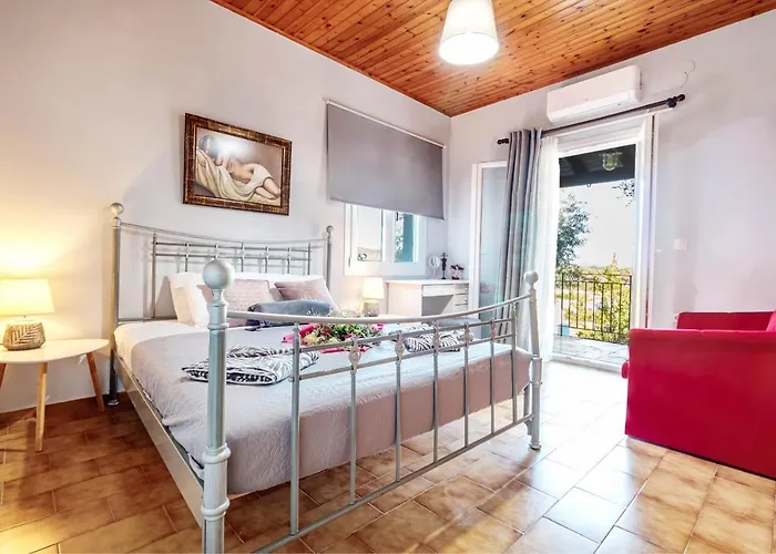 Manteshouse Вилла Палеокастрица